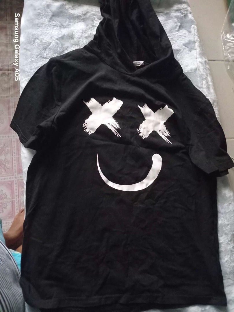 Shein Hoddie shirt (Category: Babies & Kids Fashion) located in Taguig. Submitted by newwavecollection (Listing ID 1455942878, Image 1). Description: my sons preloved 4-7 yrs old kong payat good condition.