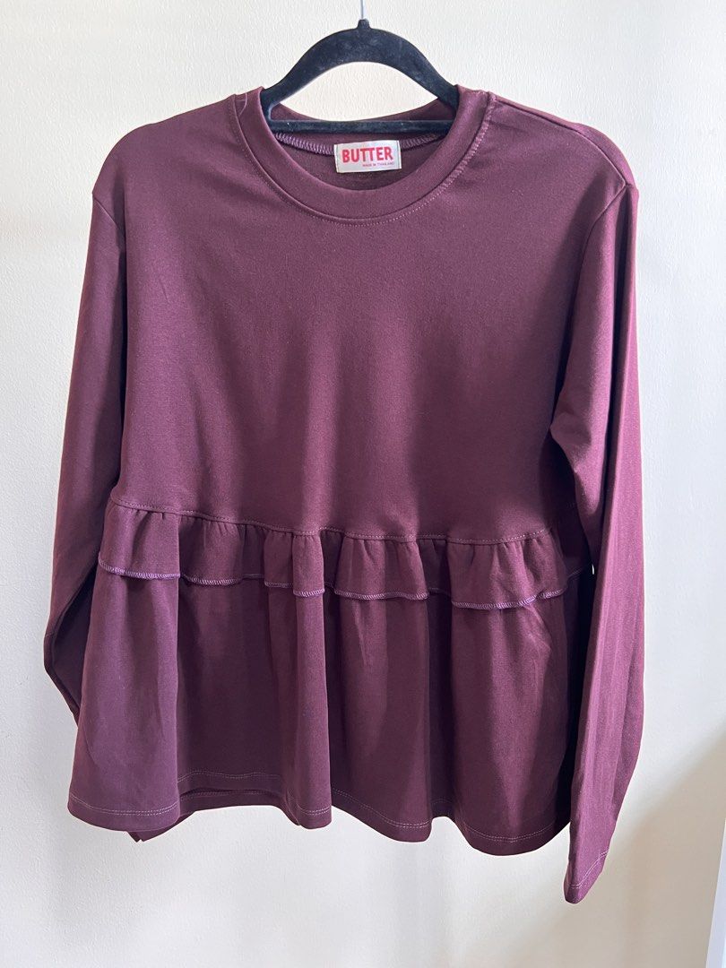 Soft Basic Ruffles Blouse (Category: Tops) located in Singapore. Submitted by yourstrulyanis (Listing ID 1456009866, Image 8). Description: Brand new instocks Available in 6 colours Length: 60cm | PTP: 47-70cm | Drop Shoulder | Sleeve: 60cm Buy 1 for $23 Buy 2 for $40.