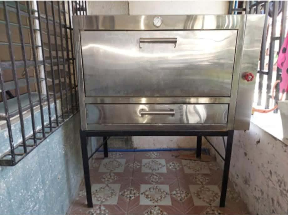 STAINLESS BAKING EQUIPMENTS (Category: Bakeware) located in Cabuyao City. Submitted by klarenx (Listing ID 1455977572, Image 1). Description: MAMATID, CABUYAO, LAGUNA 8 KG STAINLESS SPARTA SPIRAL MIXER WITH FREE ROLLING STAND = ₱28,000 STAINLESS 4-TRAY OVEN = ₱23,000 48'×35' STAINLESS MIXING TABLE =₱11,000 STAINLESS COOLING RACK 15 layers =₱8,000 ORIGINAL LOAF BREAD MOULDER, DISPLAY TRAY, PLANCHA = ₱5,000 TOTAL = ₱75,000 SHIPPING FEE PER ITEM NOT