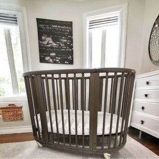 (Category: ) located in . Submitted by Baby_City (Listing ID 1455941384, Image 1). Description: .