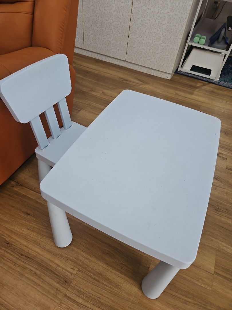 Study table (Category: Tables & Sets) located in Singapore. Submitted by hanishaqfaz80 (Listing ID 1455892376, Image 2). Description: mini study table n 1 chair.