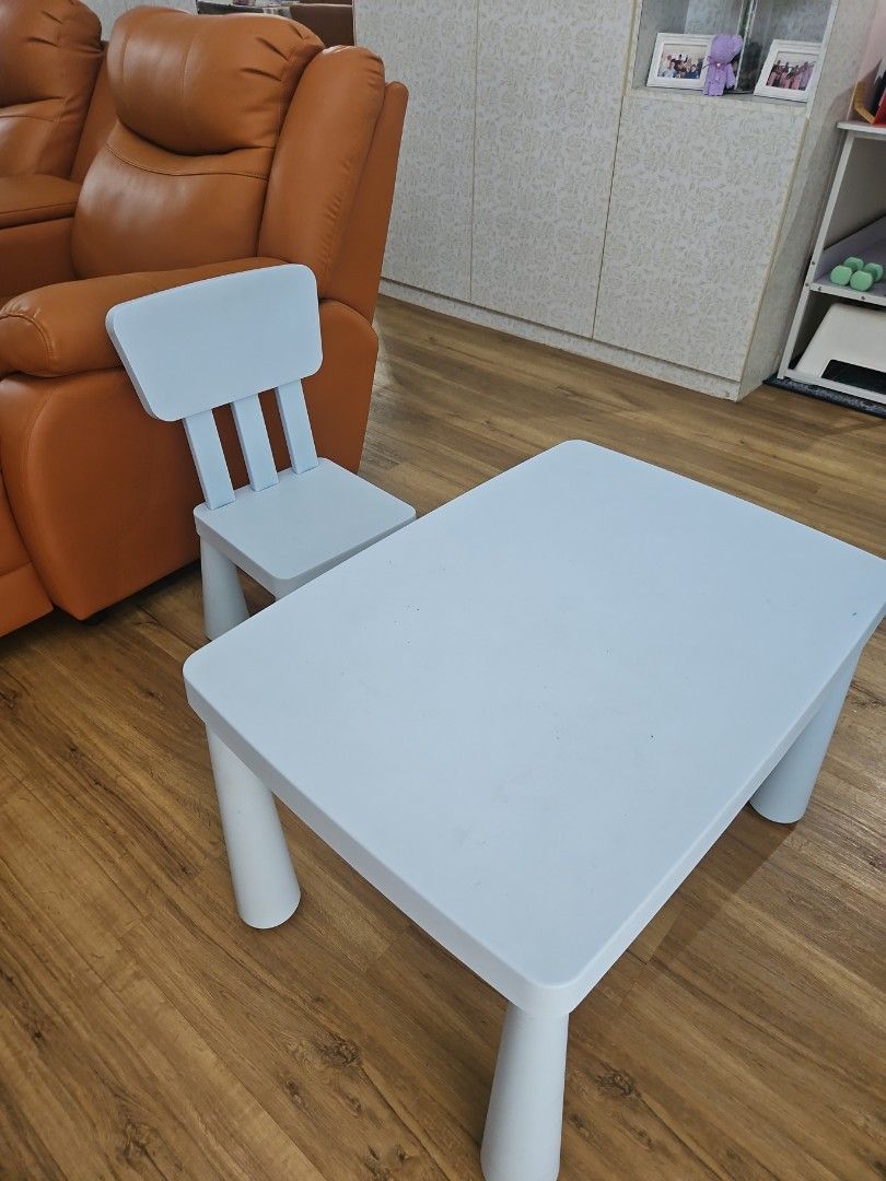 Study table (Category: Tables & Sets) located in Singapore. Submitted by hanishaqfaz80 (Listing ID 1455892376, Image 3). Description: mini study table n 1 chair.
