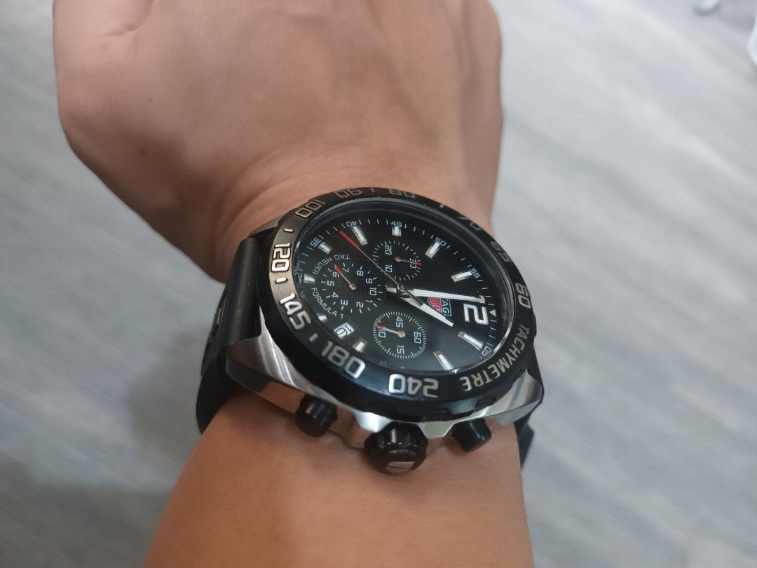 Tag Heuer Formula 1 (Category: Luxury Watches) located in Quezon City. Submitted by titusjay (Listing ID 1455892243, Image 2). Description: Tag Heuer Formula 1 with OEM rubber bracelet..