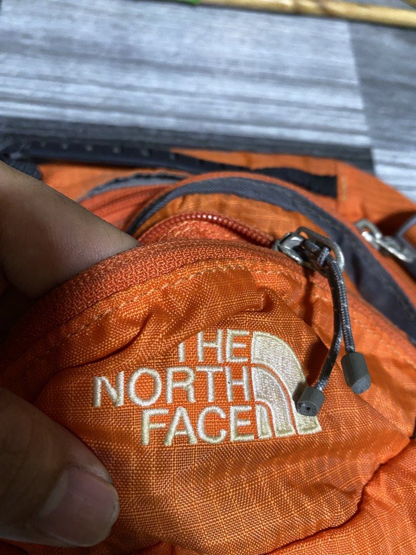 The Northface - Beltbag , Mens (Category: Belt bags, Clutches and Pouches) located in General Santos City (Dadiangas). Submitted by castilloed98 (Listing ID 1455941178, Image 2). Description: The Northface - Belt Bag Legit No issue 💵1100 + SF✈️ DM📩 📍Gensan..