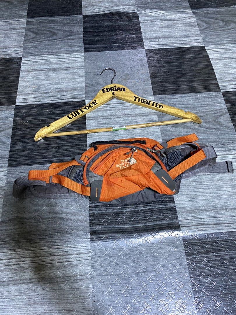 The Northface - Beltbag , Mens (Category: Belt bags, Clutches and Pouches) located in General Santos City (Dadiangas). Submitted by castilloed98 (Listing ID 1455941178, Image 1). Description: The Northface - Belt Bag Legit No issue 💵1100 + SF✈️ DM📩 📍Gensan..
