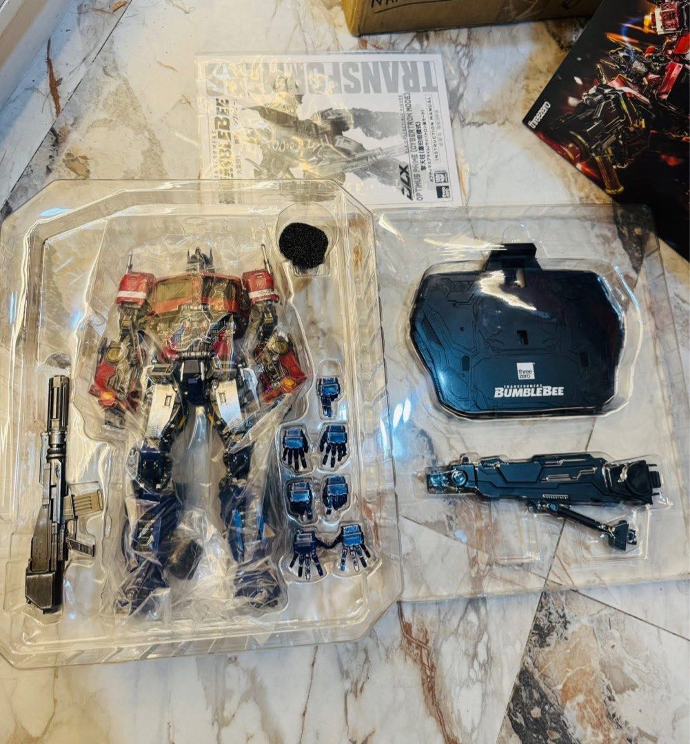 ThreeZero Dlx Optimus Prime (Cybertron Mode) (Category: Figurines & Statues) located in Paranaque City. Submitted by icko007 (Listing ID 1456026400, Image 3). Description: ThreeZero Transformers Optimus Prime (Cybertron Mode) Good As New Chineck Ing Price P12.3k Only Location ParanQue Payment Gcash/Bpi Shipping Lalamove/Lbc.