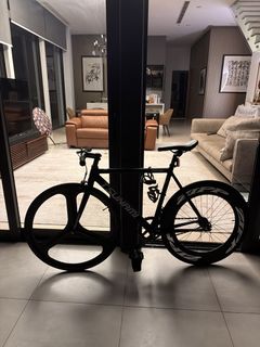 (Category: ) located in . Submitted by luke.kwan (Listing ID 1455973551, Image 1). Description: .