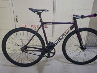 （分類：）位於 。 由 quickdolphin_ebaf74 提交（商品編號 1455911675，圖片 1）。簡介： 。