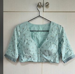 (Category: ) located in . Submitted by dressforless70 (Listing ID 1455936432, Image 1). Description: .