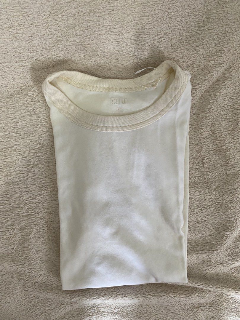 Uniqlo Crew Neck Short Sleeve (Category: Shirts) located in Davao. Submitted by sweeetooth10 (Listing ID 1455896515, Image 3). Description: Used twice only Xl but bet fit to medium-large.