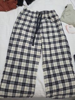 (Category: ) located in . Submitted by ay1802 (Listing ID 1455951925, Image 1). Description: .