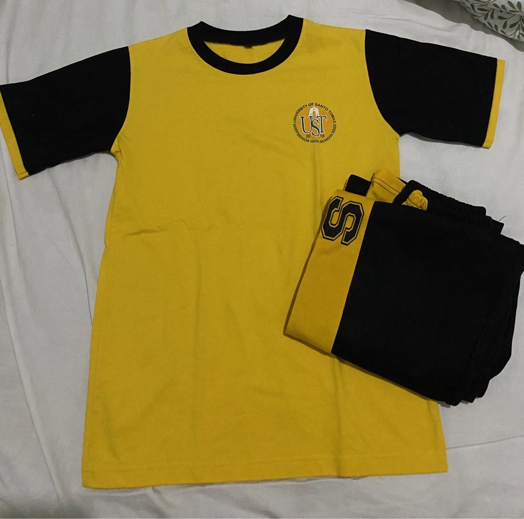 UST SHS PE Uniform (Category: Sets or Coordinates) located in Caloocan City. Submitted by mieldlsryes_ (Listing ID 1455970049, Image 1). Description: UST SHS PE Uniform 🔘 Used but in great condition 🔘 No major flaws 🔘 female-owned 🔘 Both top and jogging pants are in size small 💵 Php 550 for both top and jogging pants but price is still negotiable Mode of Payment: Gcash/Bank Transfer Mode of Delivery: Lalamove .