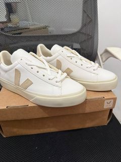 (Category: ) located in . Submitted by ShopAtFirstSight (Listing ID 1455893947, Image 1). Description: .