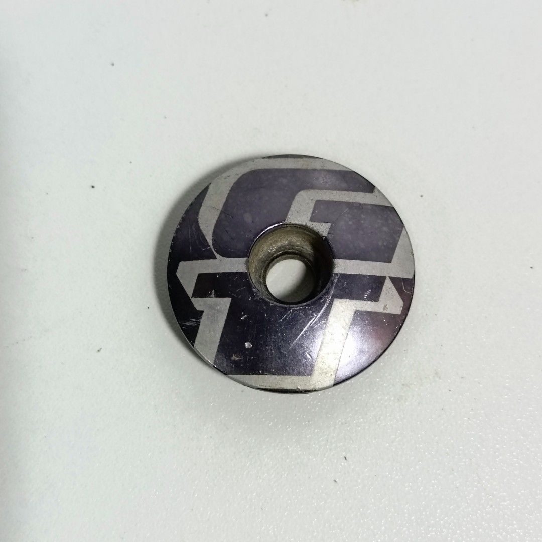 Vintage GT Bicycles Headset Top Cap (Category: Bicycles) located in Quezon City. Submitted by lem1998 (Listing ID 1456030662, Image 1). Description: Perfect for a period-correct restoration of a 1990s or early 2000s GT Performer, Pro Series, Mach One, or vintage GT mountain bike build. Brand: GT Bicycles (Original Vintage / Mid-School Era) Size: Standard 1-1/8" (28.6mm) threadless steerer tubes Material: CNC machined aluminum alloy.