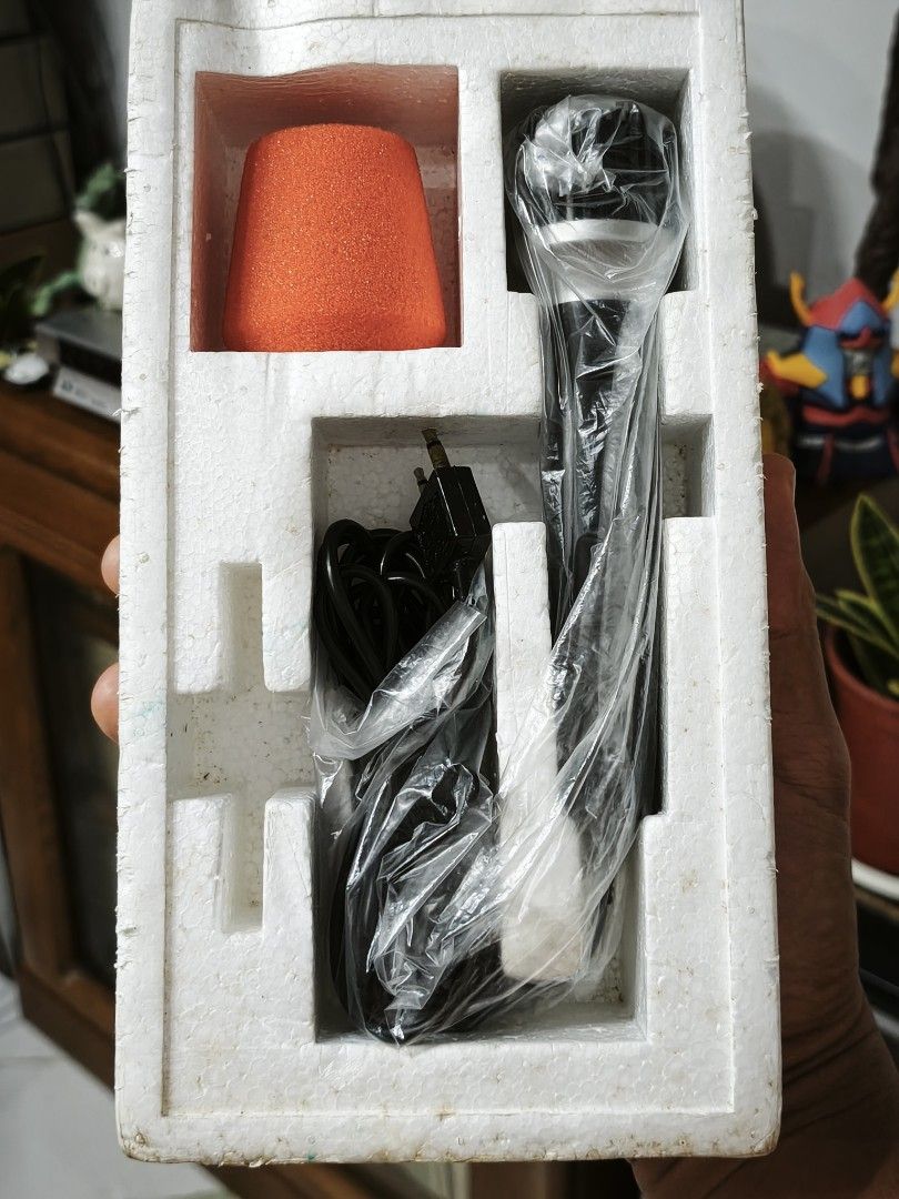Vintage Pioneer DM-15S Dynamic Microphone (Category: Microphones) located in Candon. Submitted by ylocos_thrifts (Listing ID 1455874623, Image 2). Description: Old Stock Untested Vintage Pioneer DM-15S Dynamic Microphone Good Condition.