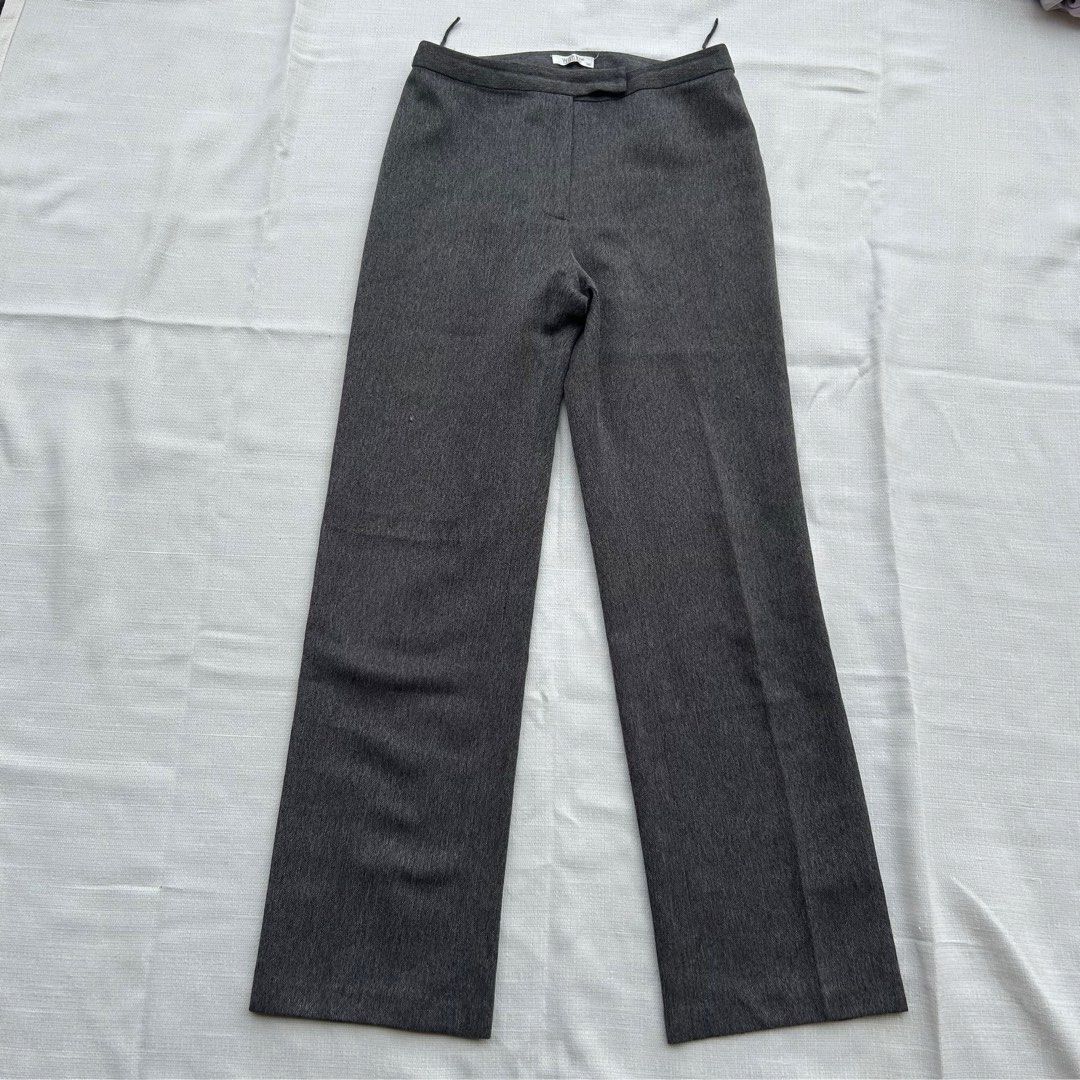 Vintage Wanko Straight Cut Grey Slacks (Category: Other Bottoms) located in Quezon City. Submitted by rouge45 (Listing ID 1455913941, Image 1). Description: See pics for measurements Good for office wear Straight cut style .