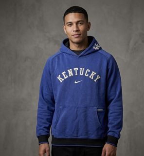 (Category: ) located in . Submitted by y2k.luxury.streetwear.outdoor (Listing ID 1456023017, Image 1). Description: .