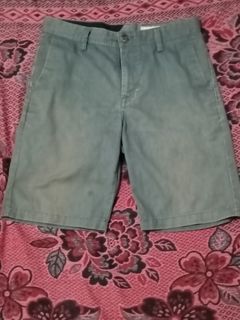 (Category: ) located in . Submitted by kjthriftlabcorner (Listing ID 1455904029, Image 1). Description: .
