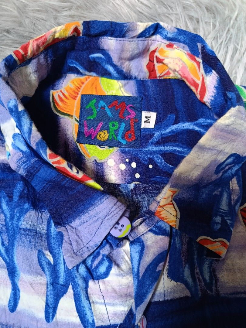 VTG jams world deadstock condi (Category: Swim Top & Rash Guards) located in Quezon City. Submitted by tedthrift (Listing ID 1455974536, Image 2). Description: rare jams world VTG size M to L deadstock condi no issue.