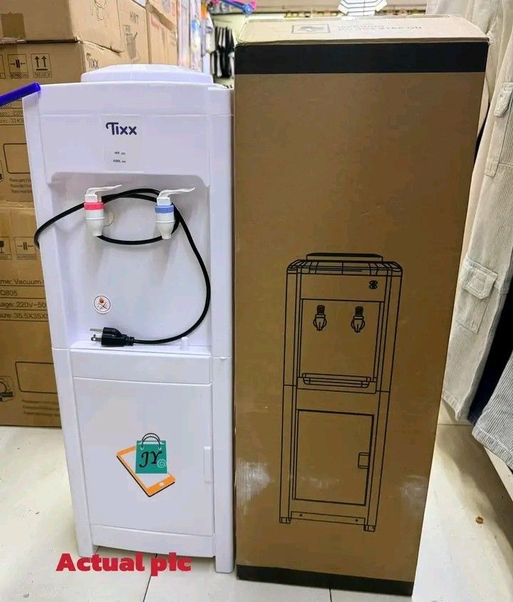 Water Dispenser (Category: Water Purifiers & Dispensers) located in Makati City. Submitted by oideme (Listing ID 1455968026, Image 1). Description: .