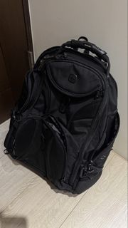 由 evinused (刊登 ID 1455971897，圖片 1) 提交，位於 的 (類別：)，說明：。