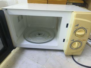 (Category: ) located in . Submitted by wwwadnanal73962 (Listing ID 1455921649, Image 1). Description: .