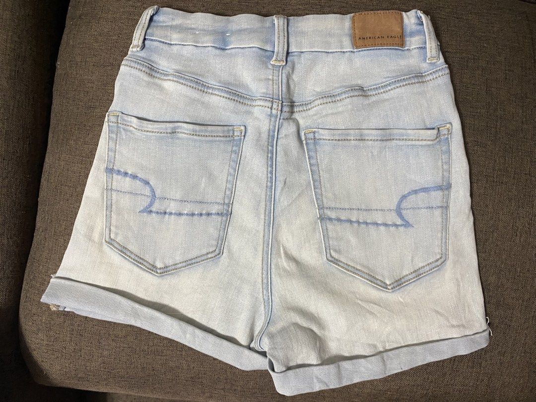 Women Short Denim (Category: Shorts) located in Cavite. Submitted by jaydaascollection (Listing ID 1455972508, Image 2). Description: AMERICAN EAGLE DENIM SHORTS 🤍 ✨ Authentic American Eagle Outfitters ✨ Light Wash Denim ✨ High Rise / Cuffed Hem ✨ Super Stretch — comfy to wear! ✨ Classic 5-pocket design ✨ Soft & flattering fit 📏 Actual waist: 25-27 No major flaws noted. Please check all photos for actual condition. 💰 PRICE: ₱180 only! ✨ Slight