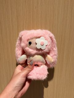 (Category: ) located in . Submitted by celine_chen_1993 (Listing ID 1455980323, Image 1). Description: .