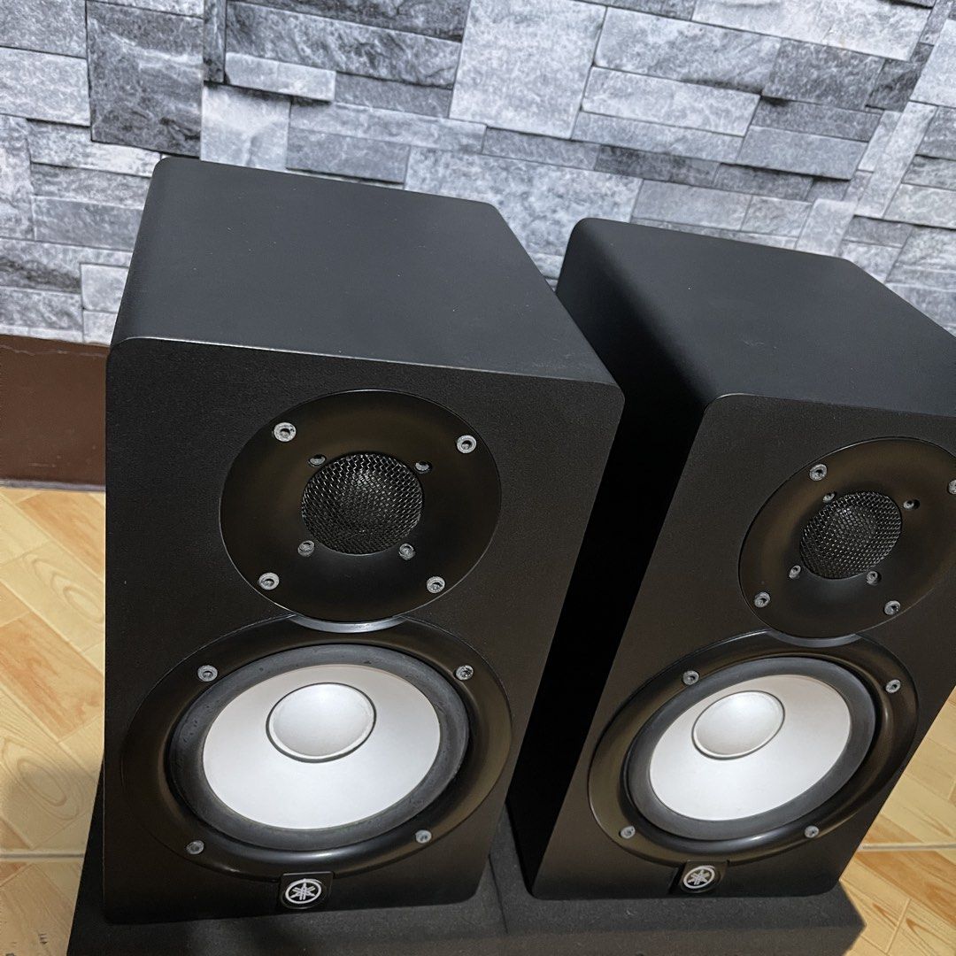 Yamaha HS5 Powered Studio Monitors (Pair) (Category: Soundbars, Speakers & Amplifiers) located in Cavite. Submitted by bentahangoods (Listing ID 1455952221, Image 2). Description: Mint Condition 10/10 - Yamaha HS5 Powered Studio Monitors - Ideal for music production and mixing - Active speakers with built-in amplifiers - Features XLR and TRS inputs - Power cables included - Sold as a set (pair) - Feel free to ask any questions!.
