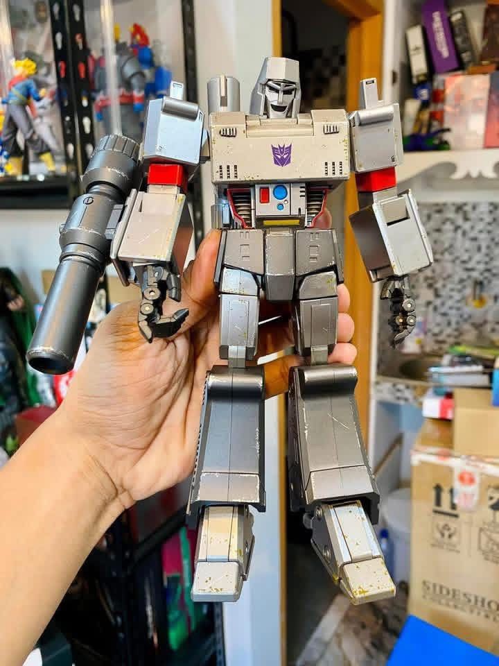 Yolopark MEGATRON (Diecast Version) (Category: Figurines & Statues) located in Paranaque City. Submitted by icko007 (Listing ID 1455921171, Image 2). Description: Yolopark Transformers MEGATRON (Diecast) AMK Pro Series ₱3500 only bib no issue Loc Paranaque Payment Gcash Shipping Lalamove/Lbc.