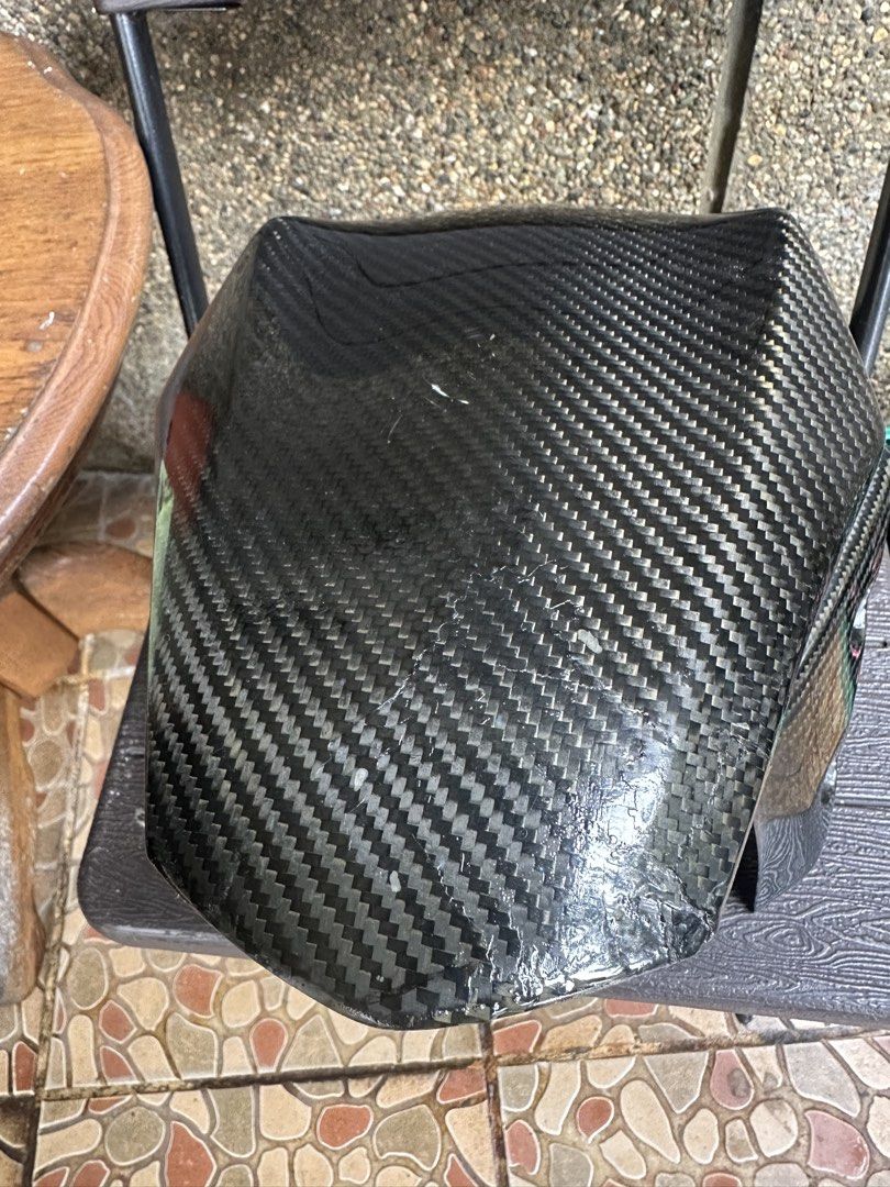 Z900 Front Fender 2022-2024 (Category: Body Parts and Accessories) located in Manila. Submitted by linaacwarr74519 (Listing ID 1456051022, Image 1). Description: Used Honest issue: need repaint ng clear coat May damage konte pero di halata! Need repaint clear coat para gumanda ulit.