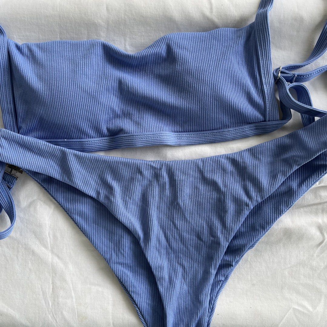 Zaful Ribbed Blue Bikini Set (Category: Bikinis & Swimsuits) located in Bacolor. Submitted by declutteryin (Listing ID 1455888494, Image 1). Description: top used once, bottom never used L on tag removable pads.