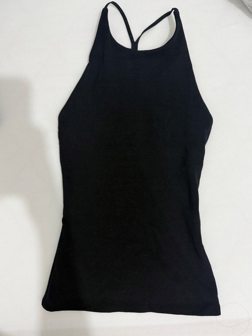 Zara Black Ribbed Racerback Tank Top (Category: Sleeveless) located in Bacoor. Submitted by hellonikka (Listing ID 1455980907, Image 2). Description: Size small Rfs: too many black tops.