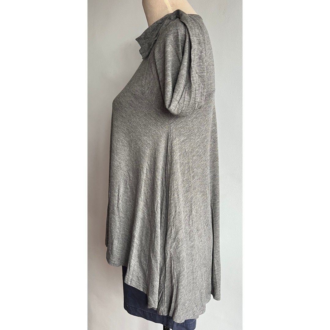 Zara Swing Tunic Blouse Shirt Top flowy (Category: Longsleeves) located in Quezon City. Submitted by rosepam (Listing ID 1455907014, Image 3). Description: Zara W&B Swing Tunic Top Size on tag: M FIX PRICE Measurements posted for reference.