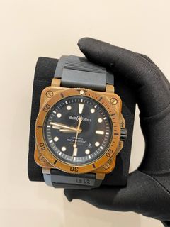 (Category: ) located in . Submitted by watchluxury888 (Listing ID 1456096557, Image 1). Description: .