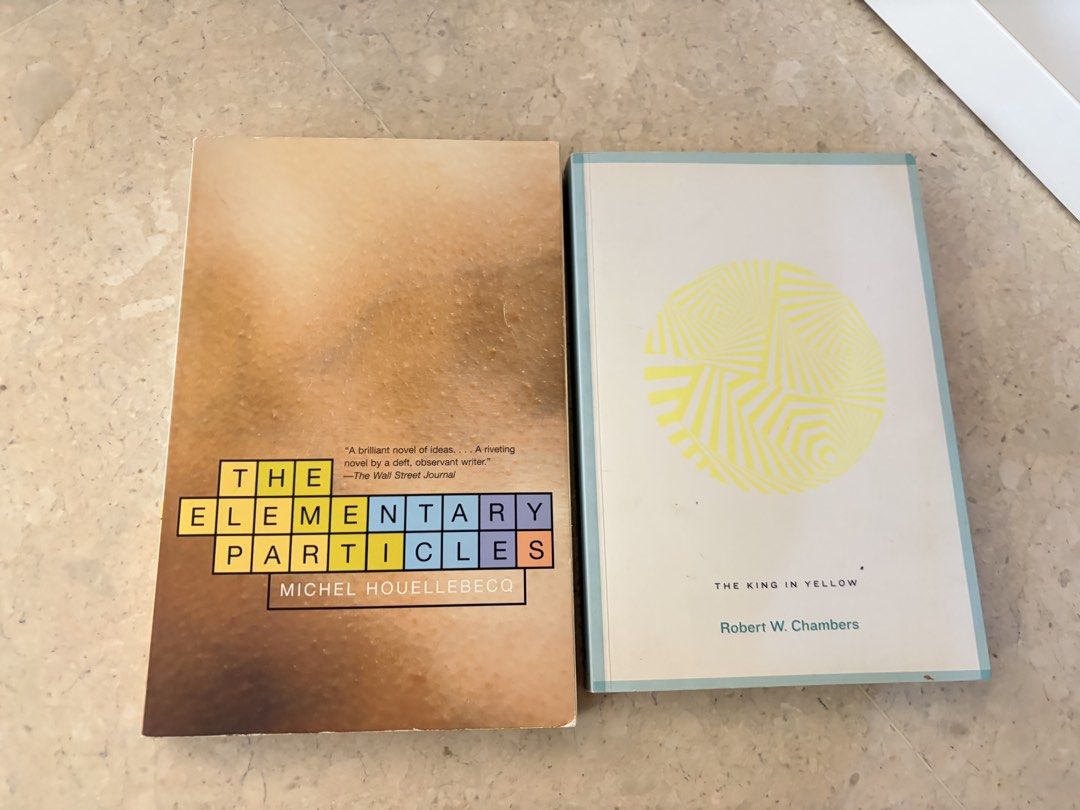 5$ each (Category: Storybooks) located in Singapore. Submitted by cintiavila (Listing ID 1456113921, Image 2). Description: .