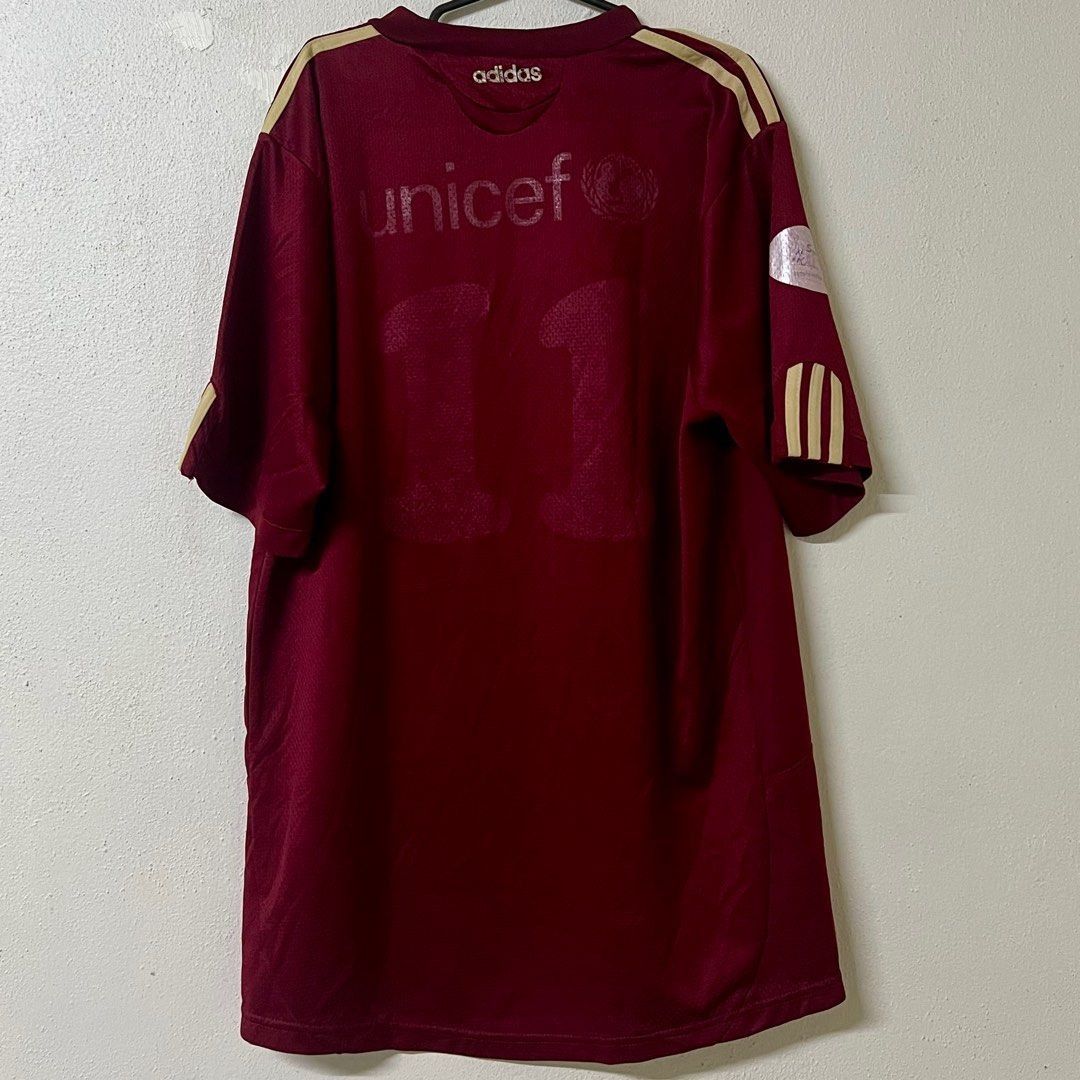 Adidas CLIMACOOL Soccer Jersey Shirt (Category: Tshirts & Polo Shirts ) located in Mabalacat. Submitted by keb-a (Listing ID 1456105579, Image 2). Description: 🍒 — medium — b: 36~38" — w: 28~32" 🍒 — issue as shown in the photos (no vinyl sticker) — color may vary due to lighting, burgundy irl — CLIMACOOL technology — mesh ventilation zones — lightweight polyester material 🍒 — mop: gcash — mod: j&t.