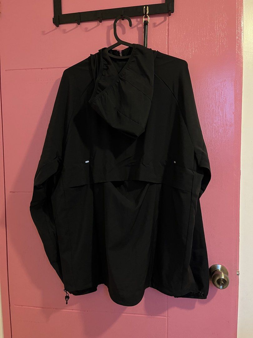 adidas Running adi365 Running Essentials Jacket Men Black JZ7782 (Category: Activewear) located in Manila. Submitted by trying2bbttr (Listing ID 1456080934, Image 2). Description: This is brand new. Bough it for 3k. Selling it for 2.5k Size XL.