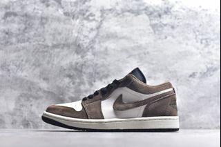 (Category: ) located in . Submitted by Outlet.Sneakers (Listing ID 1456125658, Image 1). Description: .