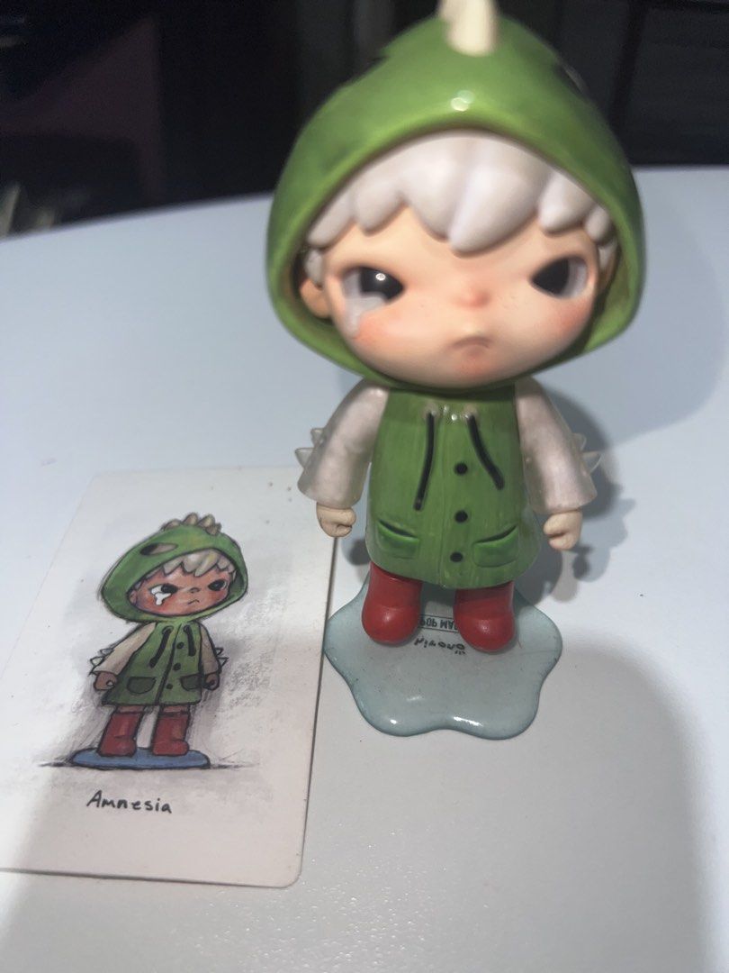 Amnesia Hirono (The other one series) (Category: Designer & Blind Box Toys) located in Malabon City. Submitted by albee222 (Listing ID 1456134249, Image 1). Description: NEGOTIABLE! NO BOX. Inclusions: Hirono and Card.