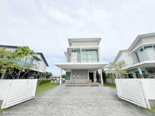 (Category: ) located in . Submitted by mudah448862 (Listing ID 1456046496, Image 1). Description: .