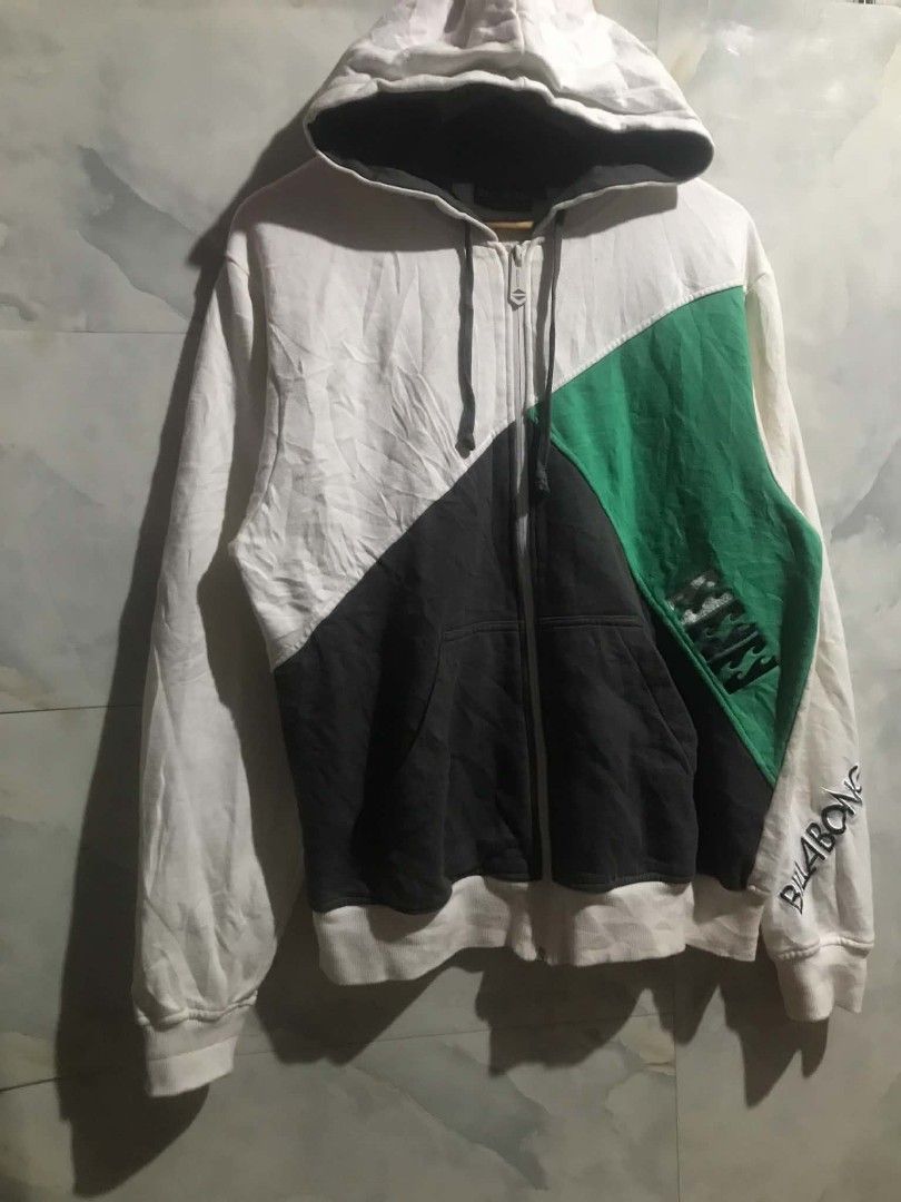 Billabong Full zip (Category: Coats, Jackets and Outerwear) located in Dumaguete. Submitted by johnmarkthrift (Listing ID 1456185795, Image 2). Description: ♻️ Billabong Full zip 🤍🩶💚 Dimensions ( Medium on Tags ) Length 27 Width 22 Color rate 9.3/10 or better need wash God condition Issue need wash double wash para safe Color may very due to lighting 💥 Unlimited vouch/vc for safe transaction JNT carrier 🚛.