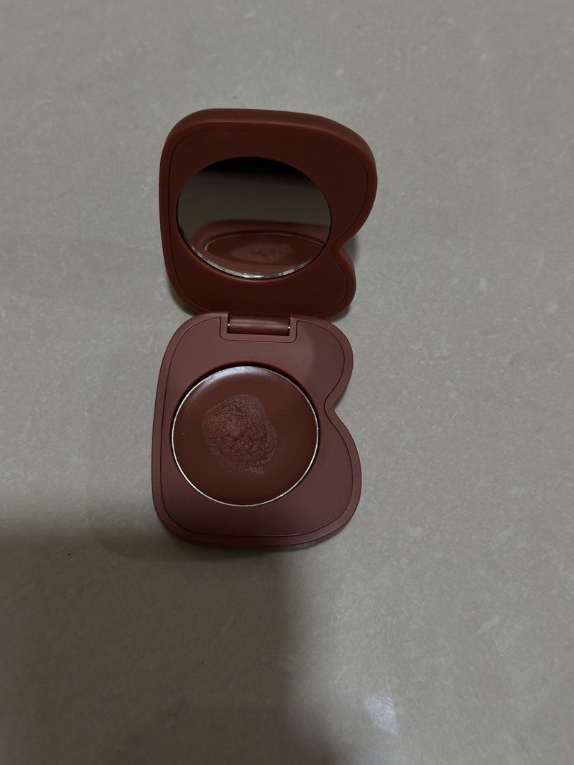 BLK Cosmetics - TAKEOFF Air Mousse Cream Blush (Category: Makeup) located in Taguig. Submitted by mandms09 (Listing ID 1456068059, Image 1). Description: Blk cosmetics Mousse blush RFS: found other blushes in other color. I bought this for the pouch Shipping c/o buyer.