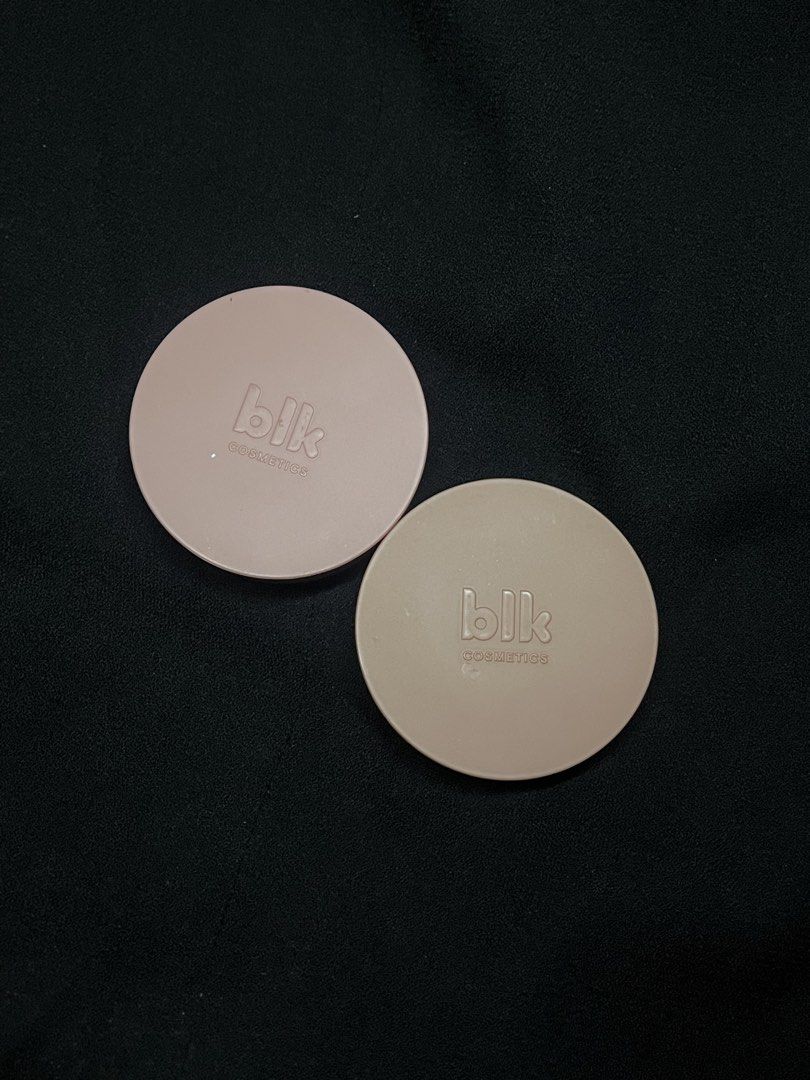BLK Soft Blur Powder Blush (Category: Makeup) located in Manila. Submitted by orangeisloopy (Listing ID 1456205152, Image 1). Description: BLK Soft Blur Powder Blush - shade: Macaron [SOLD] Croffle - Used once or twice only - ₱200 each can swap to funfetti if you have! chat me :).