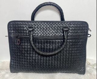 (Category: ) located in . Submitted by urban_thrift_09 (Listing ID 1456204190, Image 1). Description: .