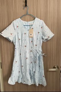 (Category: ) located in . Submitted by shircloset (Listing ID 1456119588, Image 1). Description: .