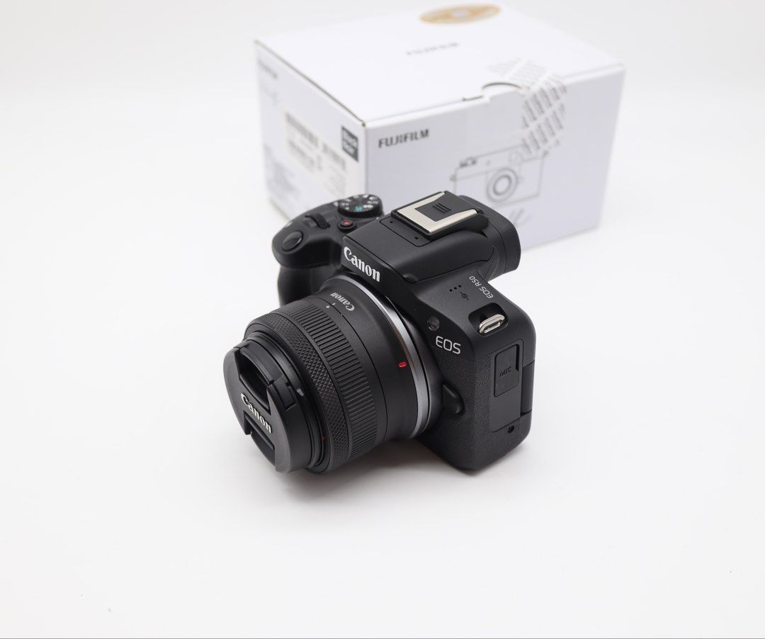 Canon EOS R50 with 18-45 RF Lens (Category: Cameras) located in Manila. Submitted by jaimeeloutan (Listing ID 1456195754, Image 1). Description: Jfor sale! EOS R50 Mirrorless Camera 4k 30p Digic X CMOS with 18-45mm f/4.5-6.3 IS STM 36,990 💰36,990 only fix price posted already lowest price in market best seller latest camera Brand new condition No issue Shutter count 4k palang - The Canon R50 Mirrorless flipscreen, DIGIC X Image Processor,24.2MP 