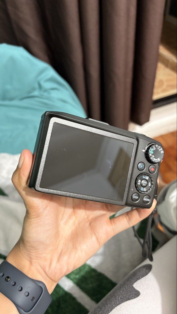 Canon powershot sx280 HS (Category: Cameras) located in Pasig City. Submitted by jeyzwup (Listing ID 1456212742, Image 3). Description: Letting go my 7 years old camera :(( Shots are still the same since the day I bought them (feel free to request samples) WiFi connect Honest issue: vignette sa screen (common issues for cameras) but does not affect the performance.