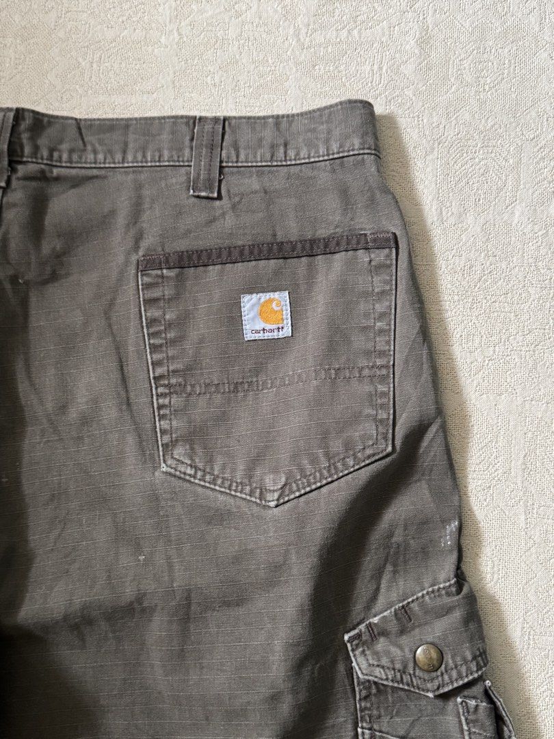 Carhartt Ripstop Cargo Carpenter Shorts (Category: Shorts) located in Angeles City. Submitted by luigisells (Listing ID 1456067667, Image 2). Description: Size 40 Very Good Condition Issue/s: none plus size MOP: Gcash or Bank Transfer Courier: J&t Express.