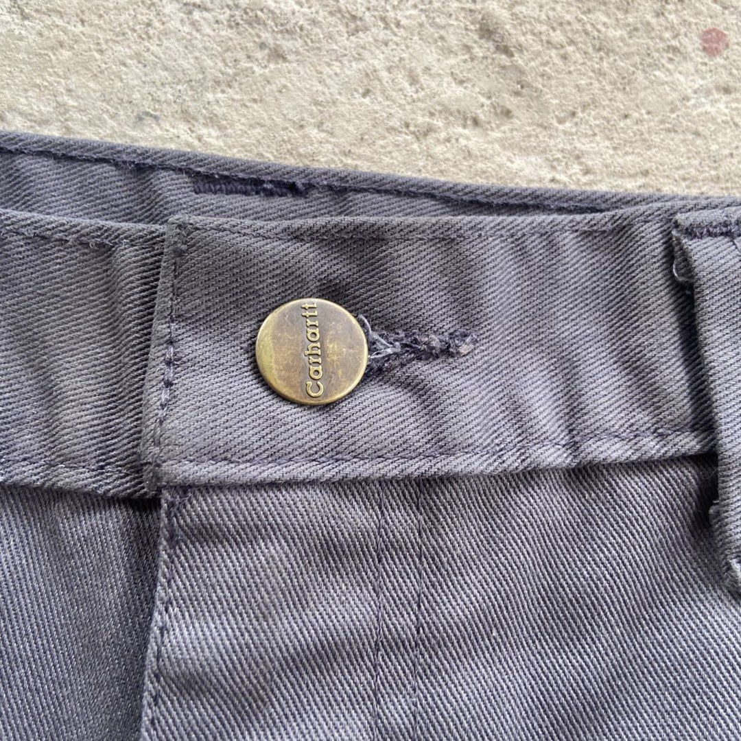 Carhartt WIP Sid Shorts (Altered) (Category: Shorts) located in Solano. Submitted by _cleho (Listing ID 1456102665, Image 3). Description: .